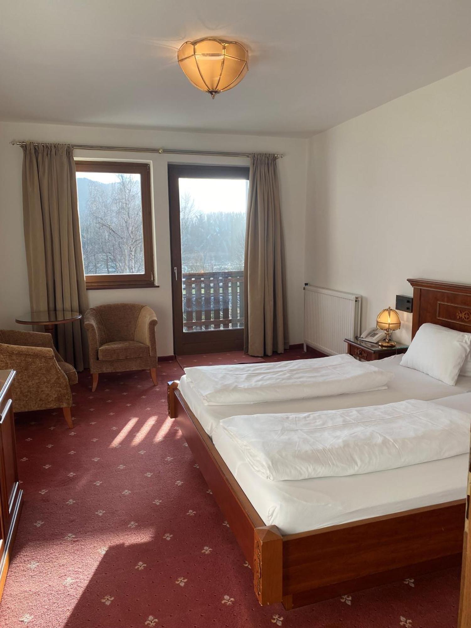 Gartenhotel & Weingut Pfeffel Dürnstein Eksteriør billede
